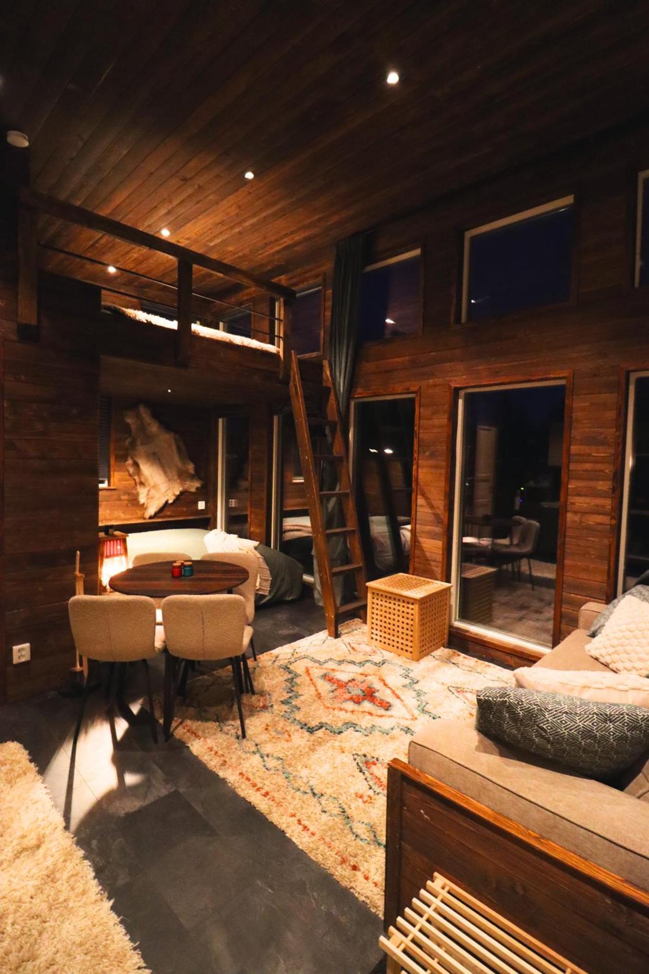 Reindeer River Lights Lodge Kiruna Esterno foto