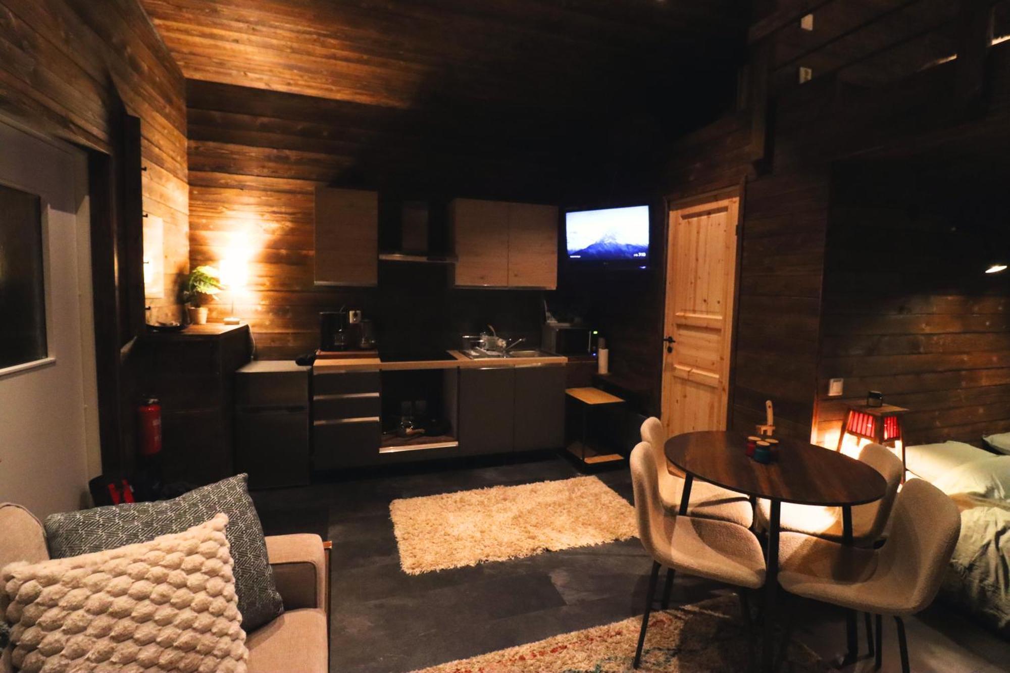 Reindeer River Lights Lodge Kiruna Esterno foto